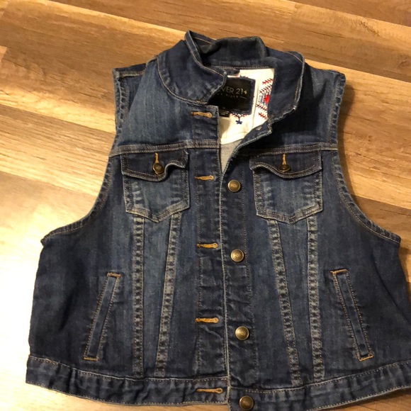 sleeveless denim jacket forever 21